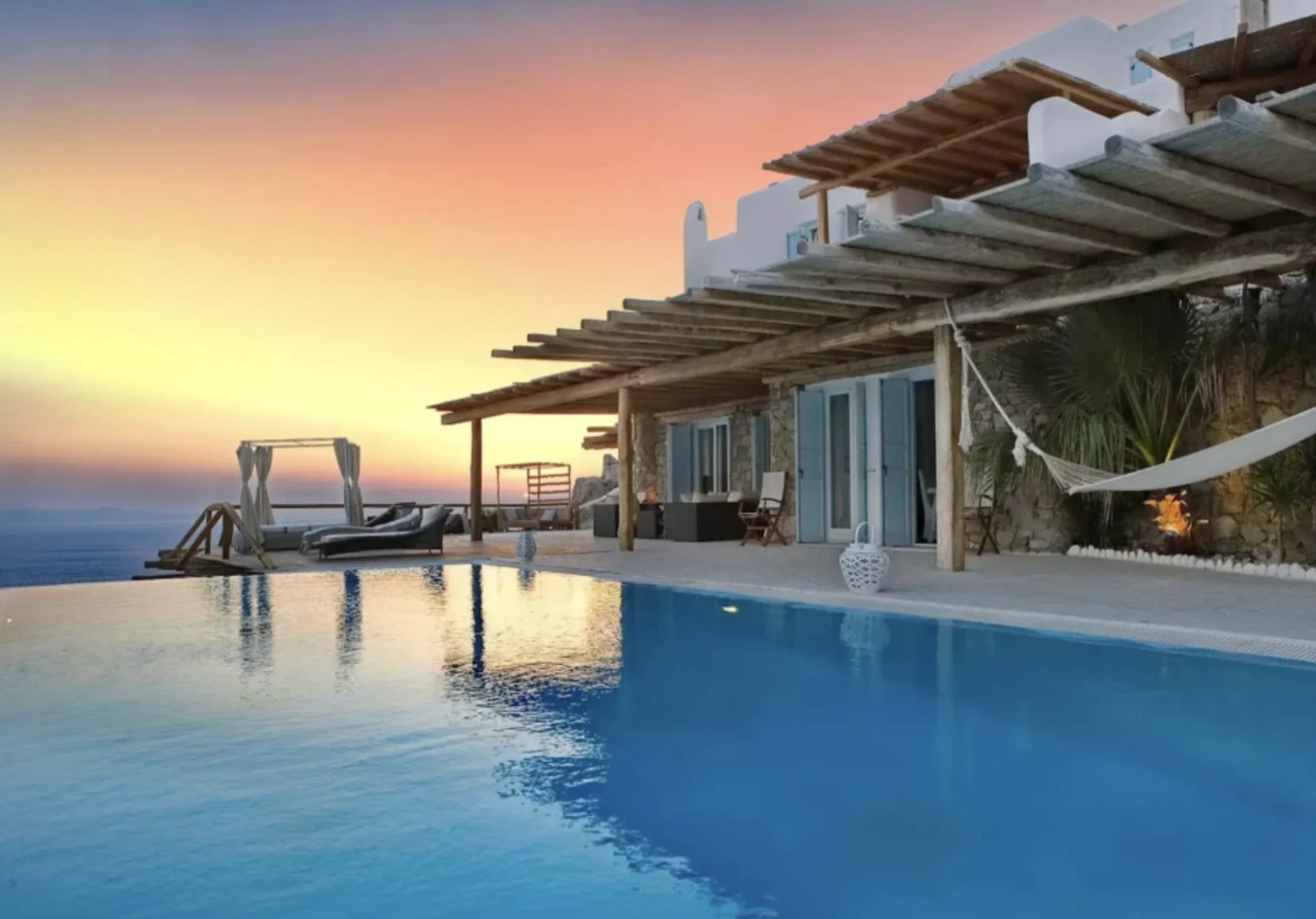 Top 5 Best Villas with Private pool in Mykonos